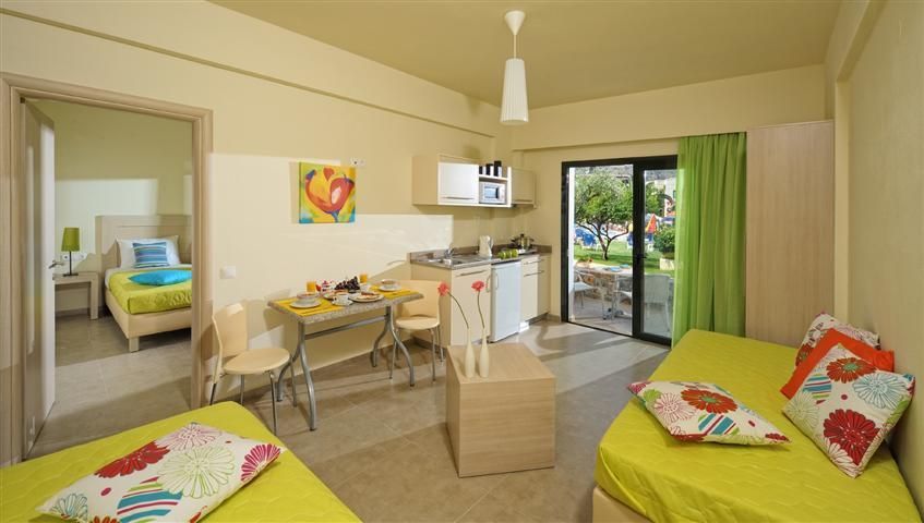 Kristalli Hotel Apartments Malia Extérieur photo