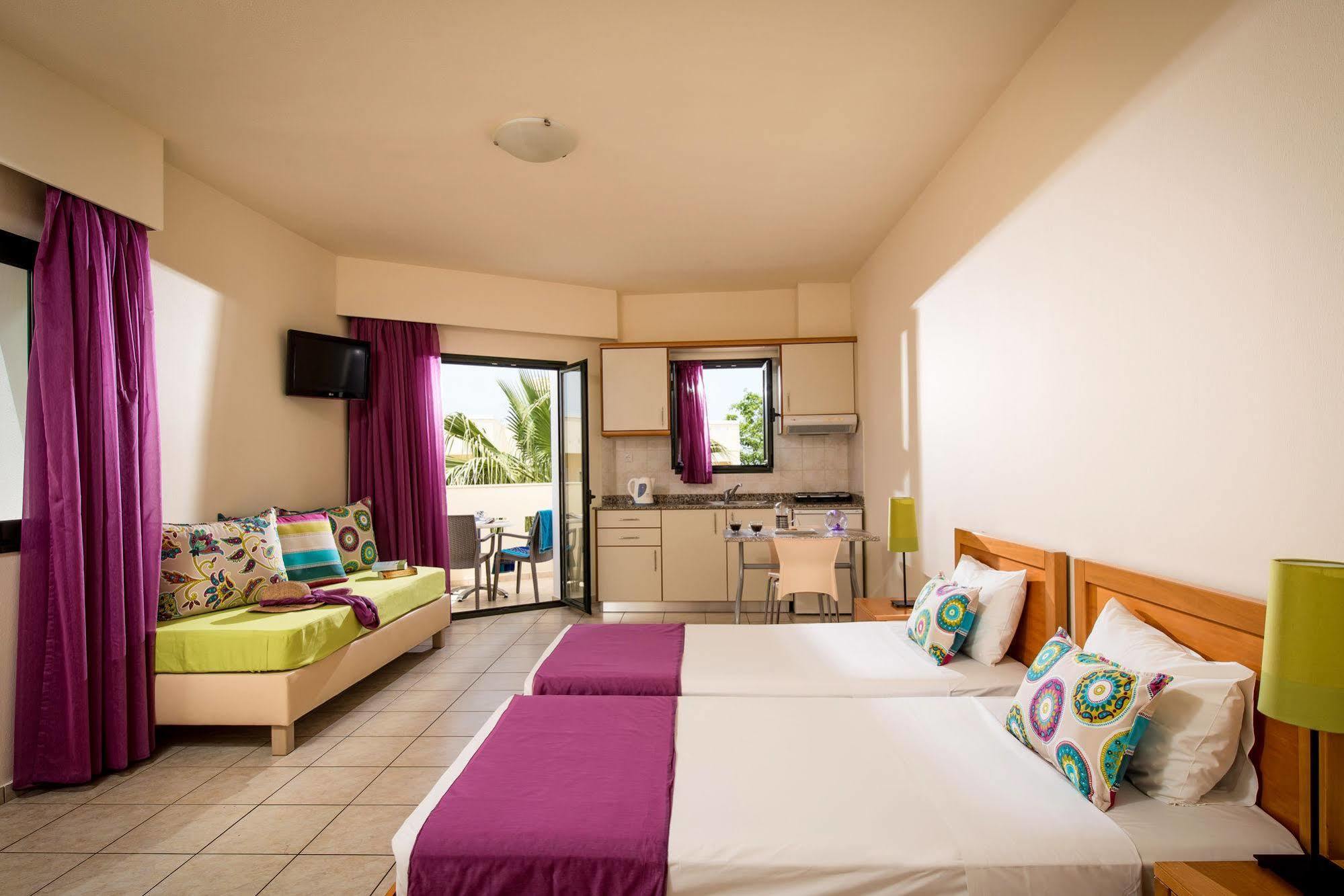Kristalli Hotel Apartments Malia Extérieur photo